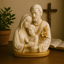 Imagem Sagrada Família com Lírios 22cm - Decoração com Fé®