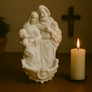 Porta Água Benta Sagrada Família com Lírios®